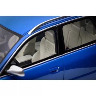 AUDI RS 4 (B5) NOGARO BLUE 2000 OttO mobile 1:18 Resinemodell (Türen, Motorhaube... nicht zu öffnen!)
